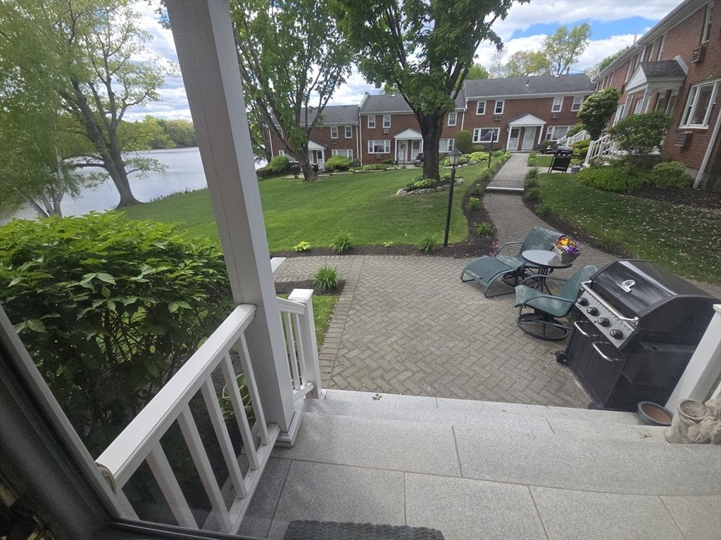 40 Lake Street # I