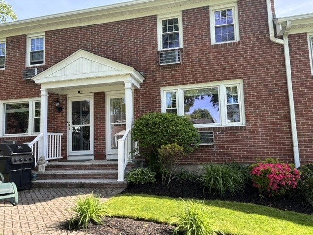 40 Lake Street # I