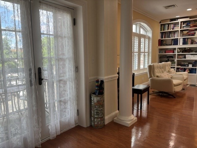 10 Winchester Place Unit: 102