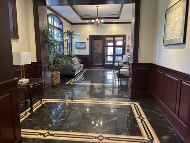 10 Winchester Place Unit: 102