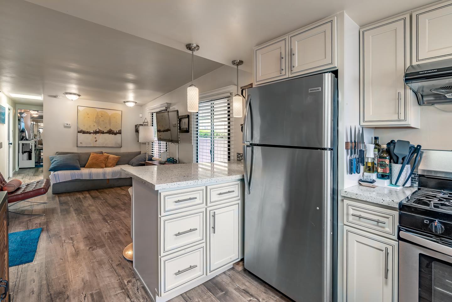 750 47th AVE 56