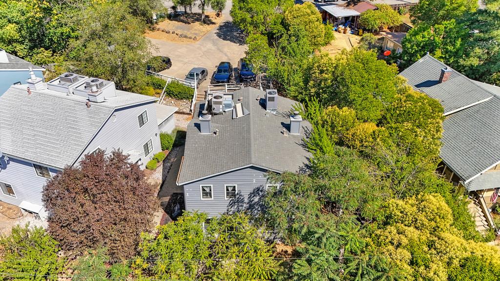 160 Huntley AVE