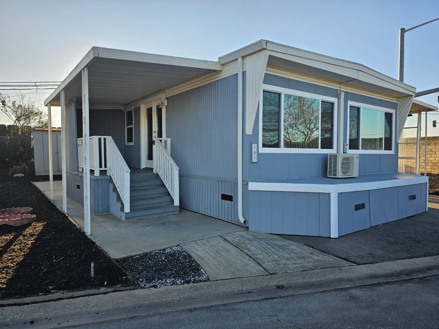 55 San Juan Grade RD 107