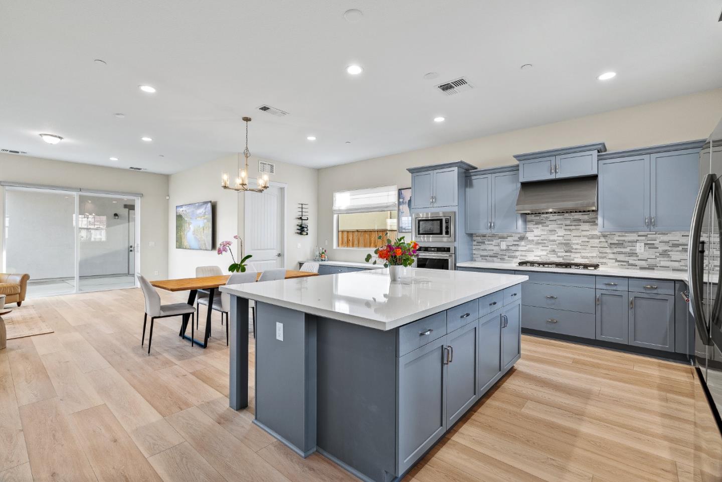 478 Lassen WAY