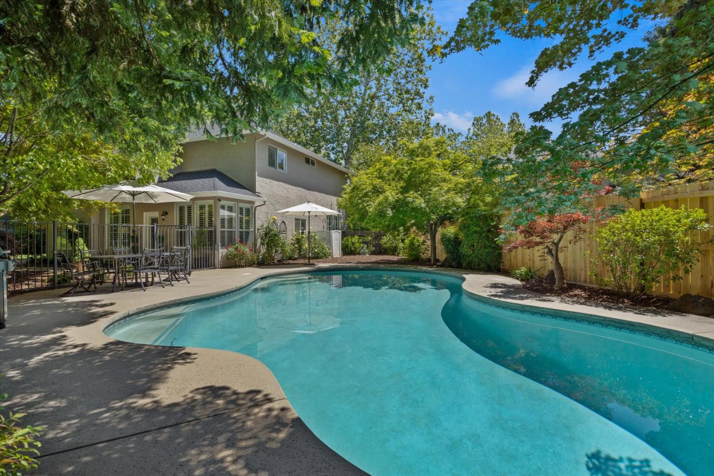 678 Grafton Park DR
