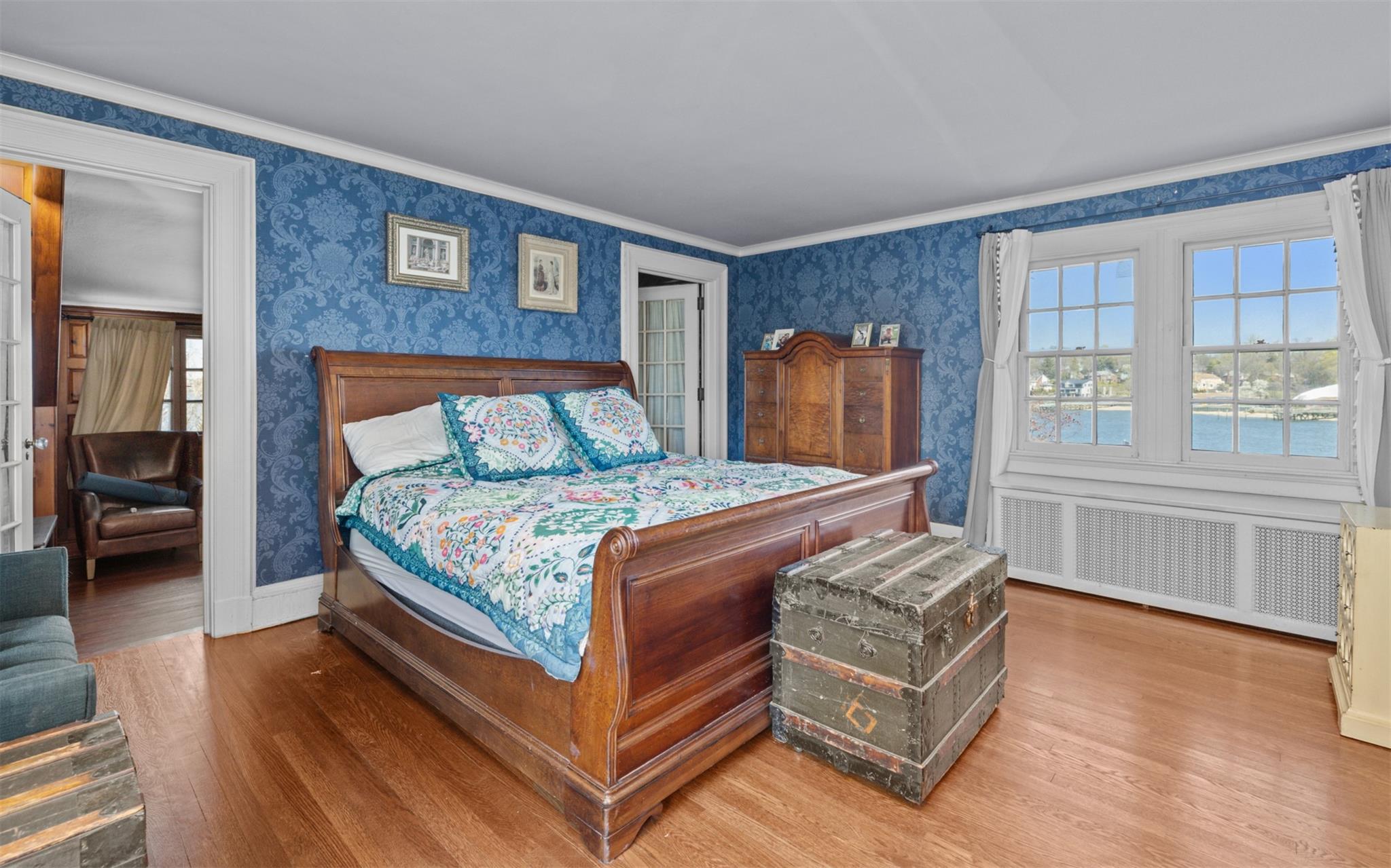 1120 Shore Road