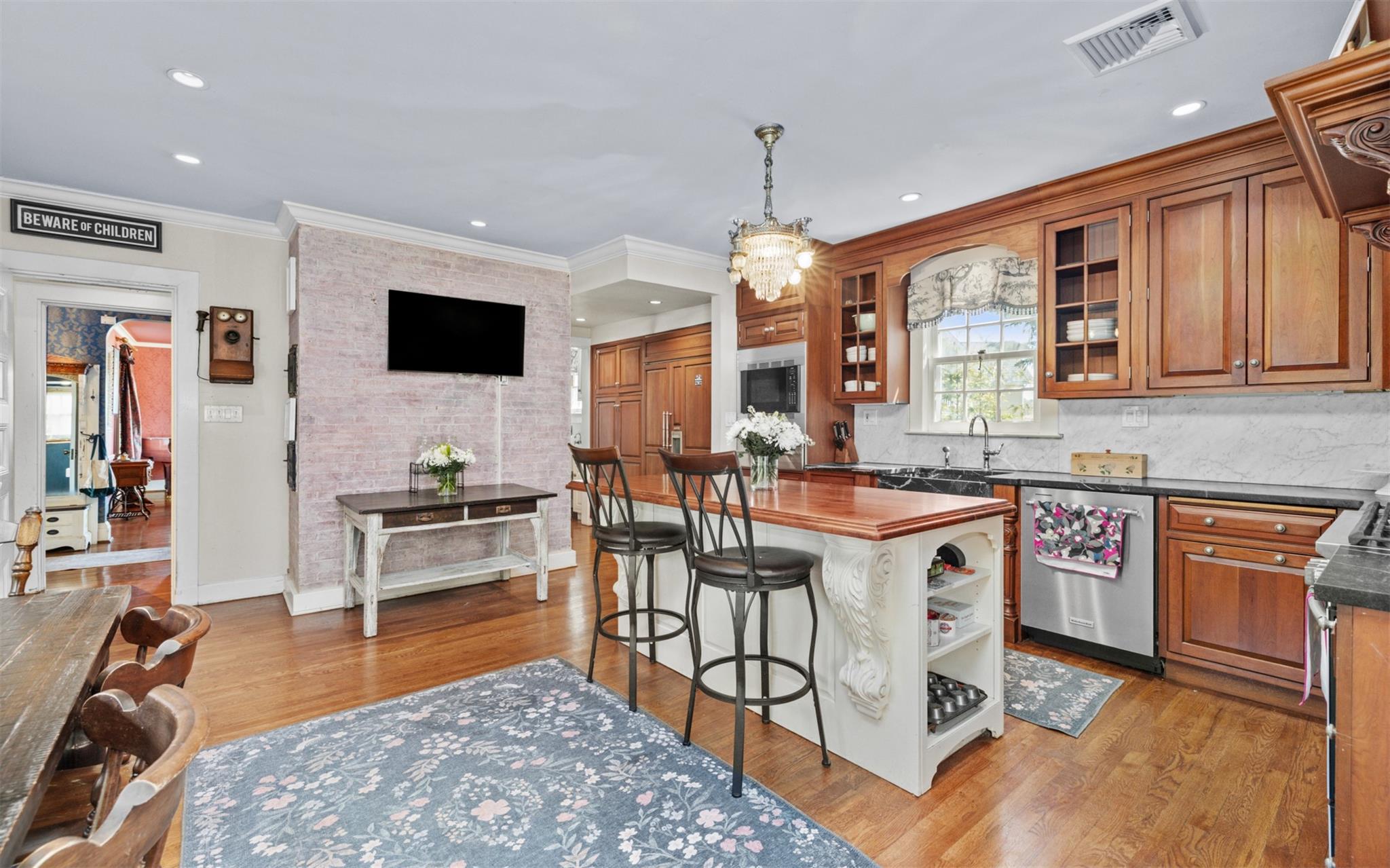 1120 Shore Road