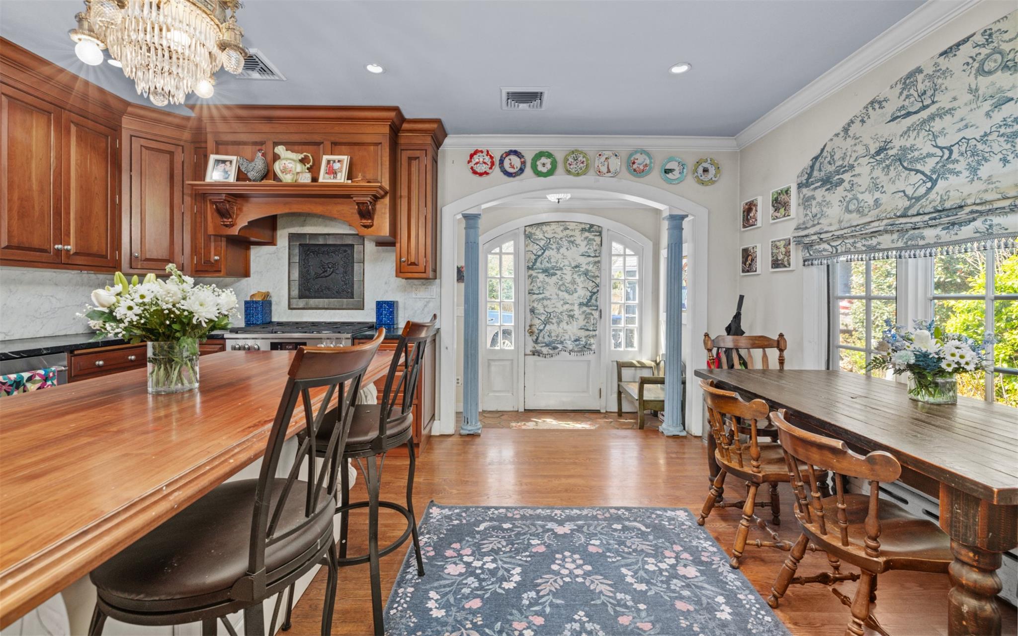 1120 Shore Road