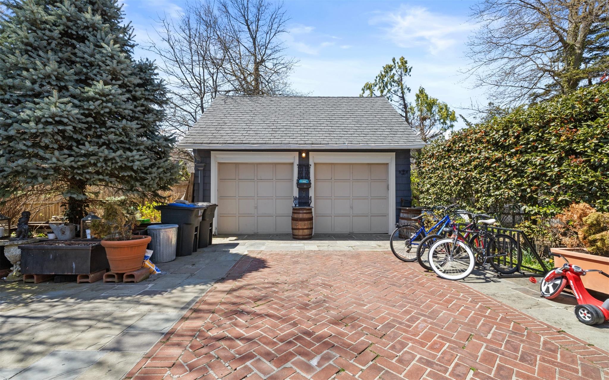 1120 Shore Road