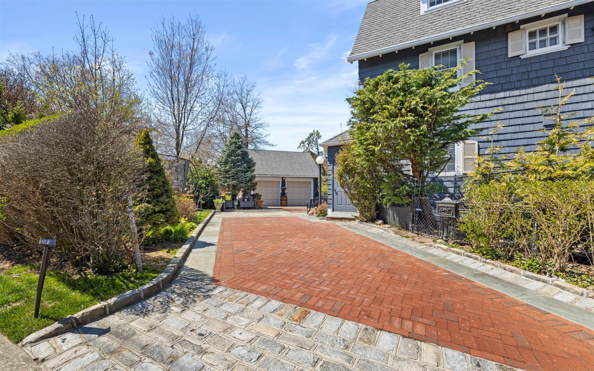 1120 Shore Road