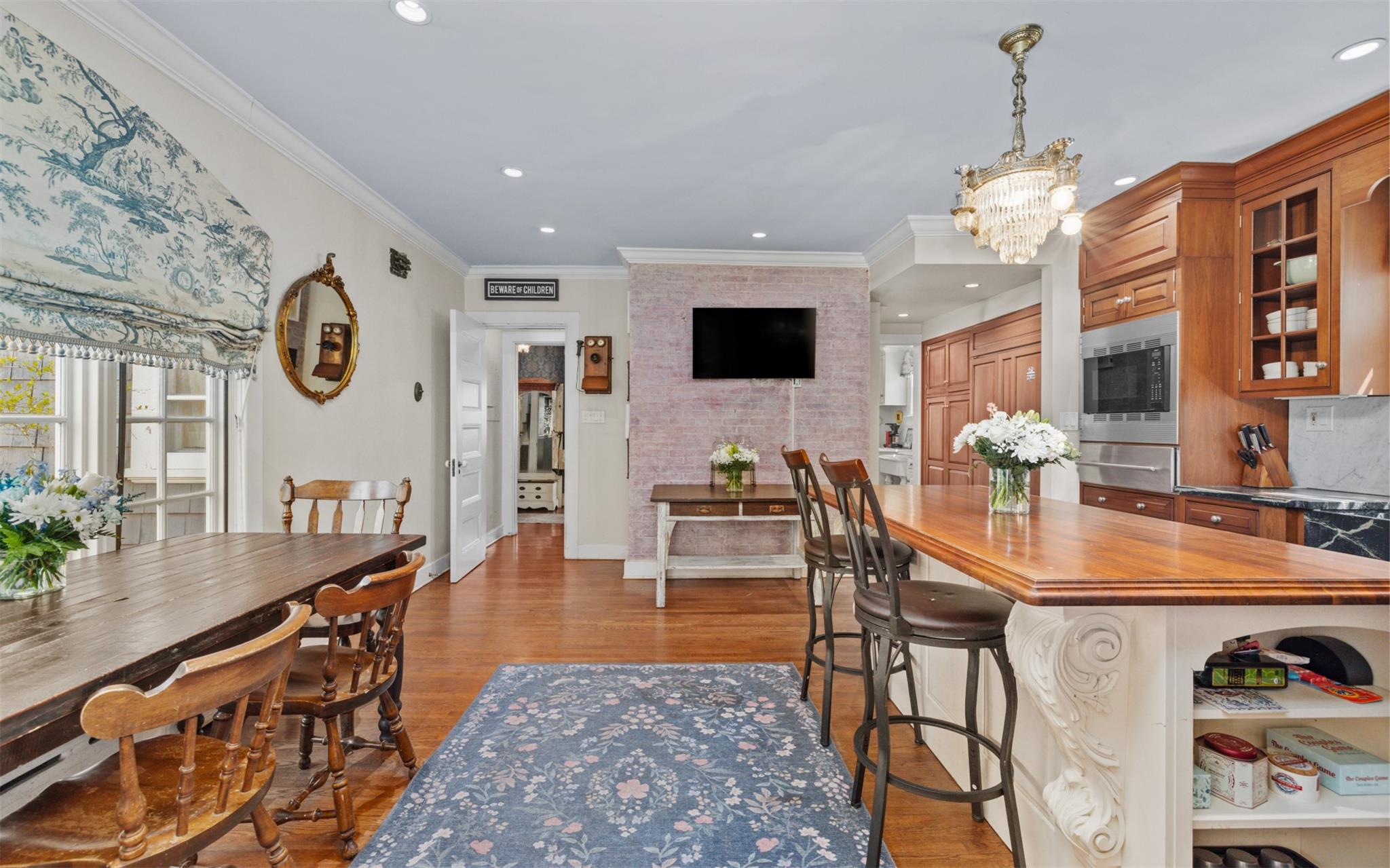 1120 Shore Road