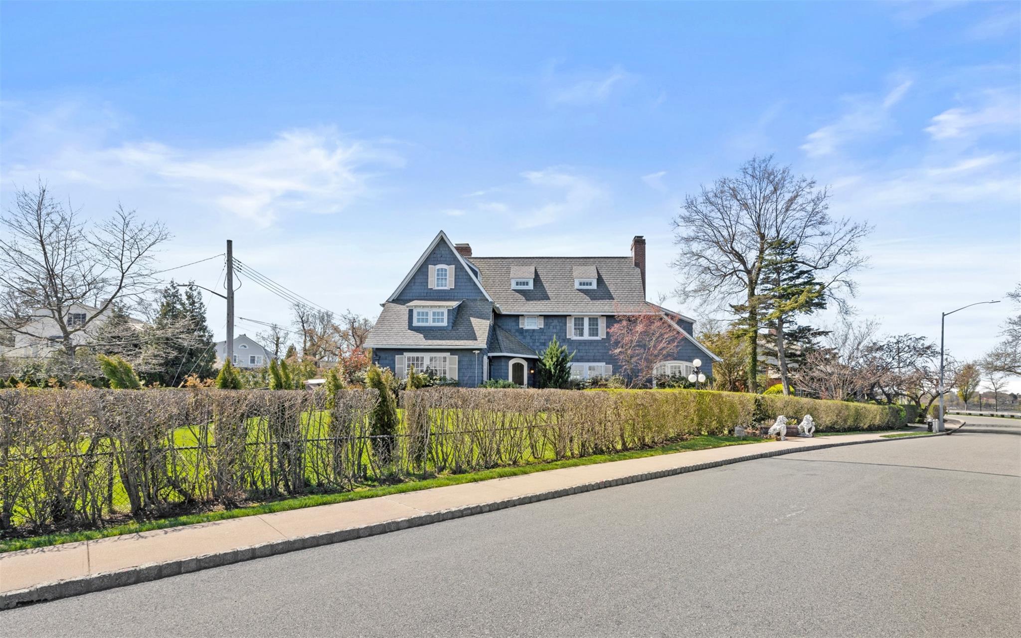 1120 Shore Road