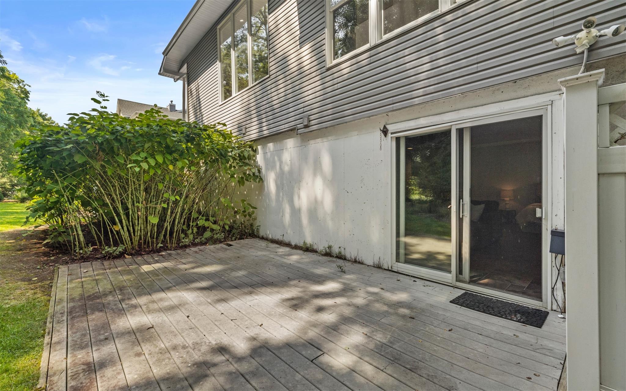 10 Courtyard Circle
