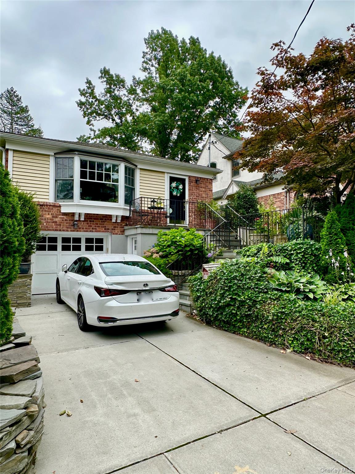 38-47 Douglaston Parkway