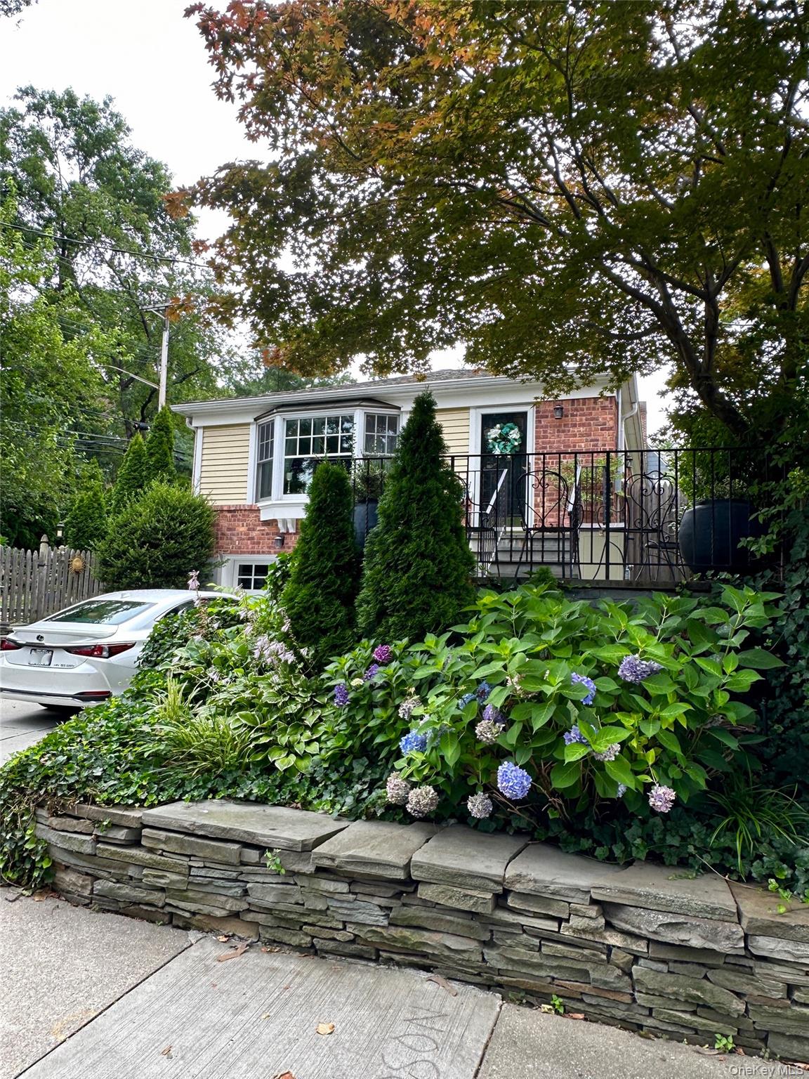 38-47 Douglaston Parkway