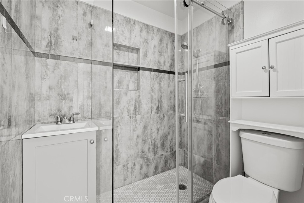 1716 Harriman Lane 1