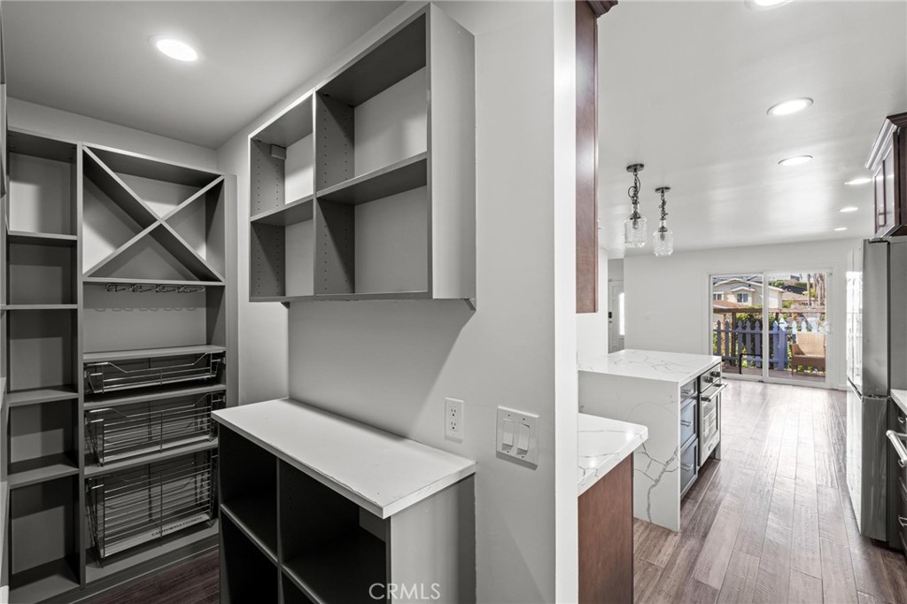 1716 Harriman Lane 1