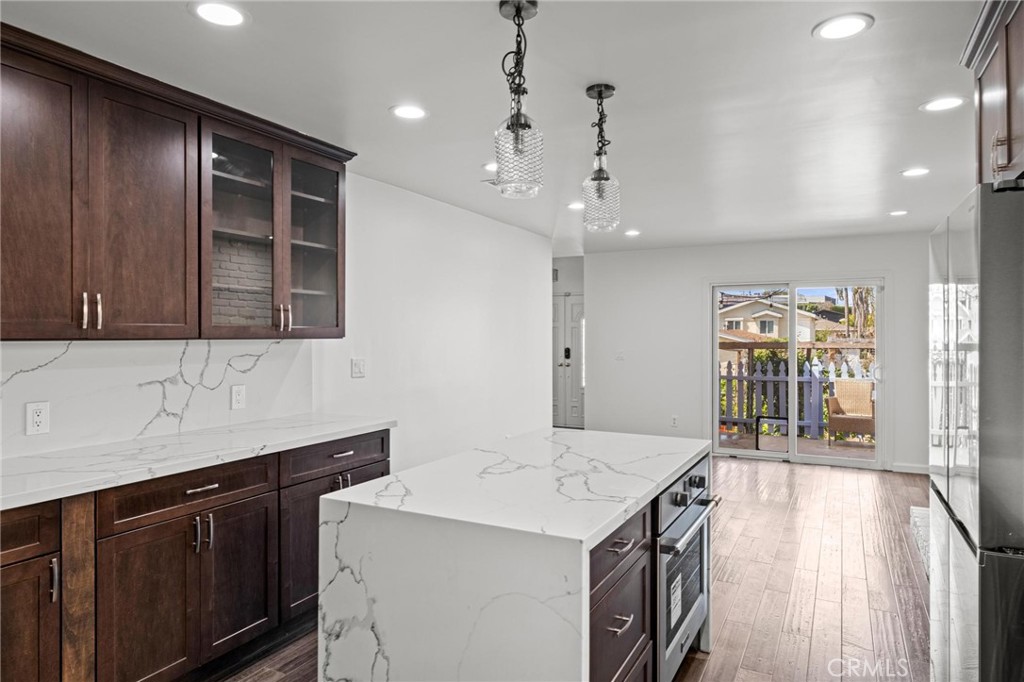 1716 Harriman Lane 1