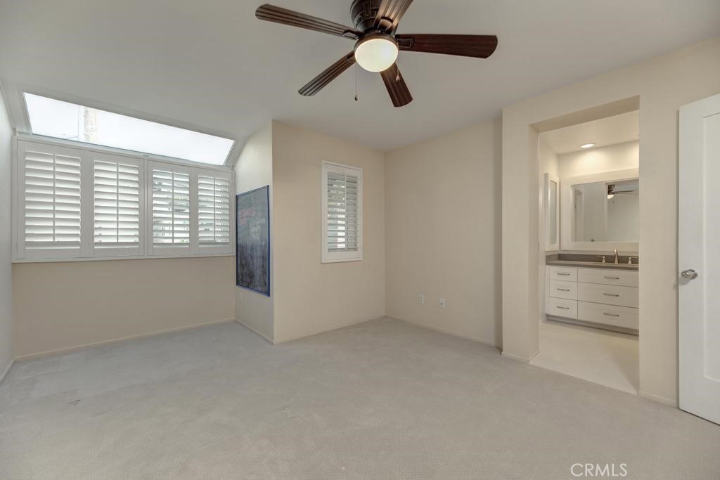 501 Herondo Street 49