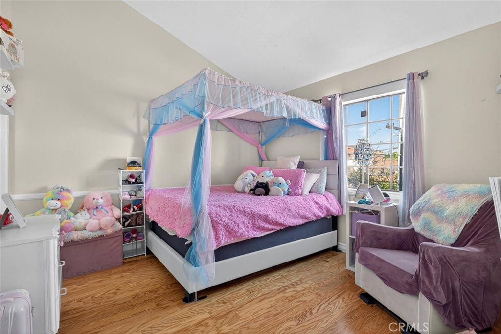 3910 W 182nd 1