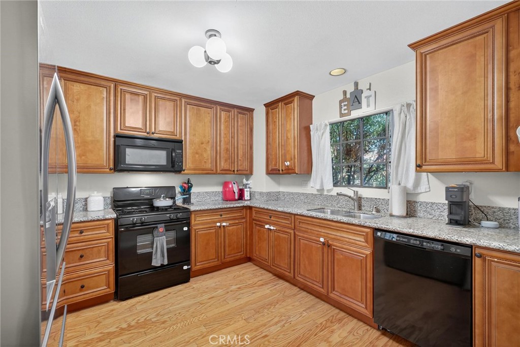 3910 W 182nd 1