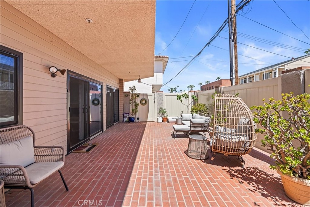 512 Esplanade 103