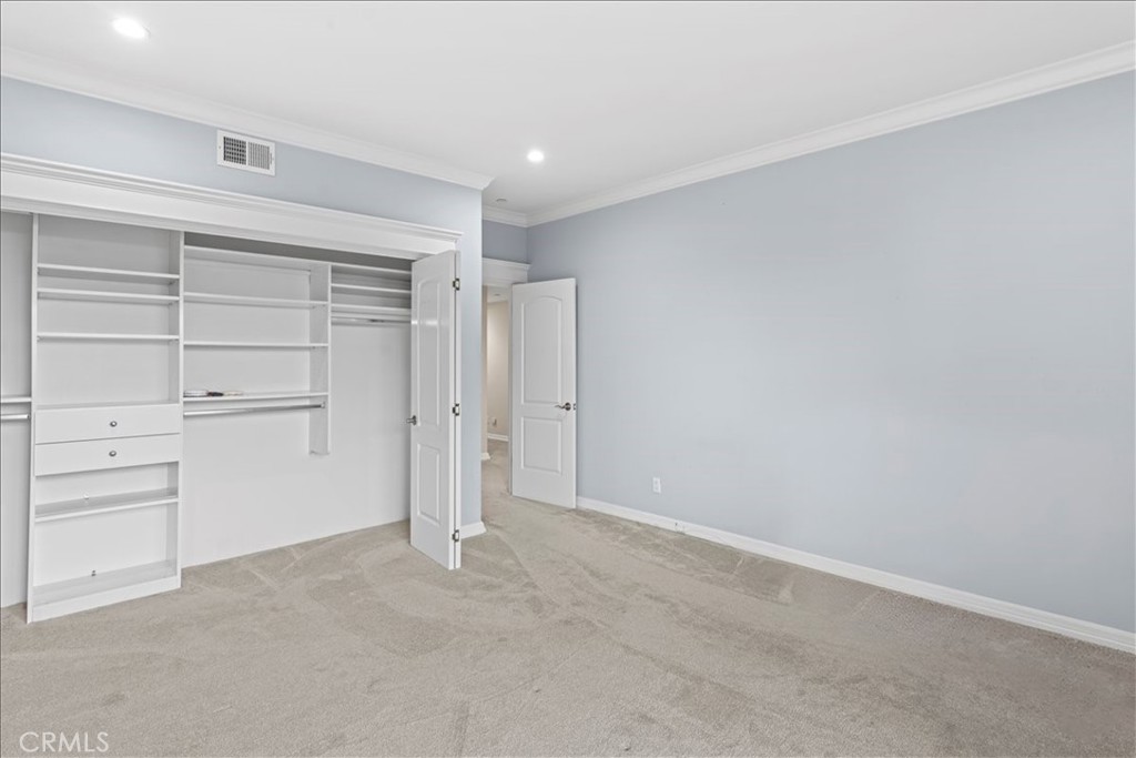 512 Esplanade 103