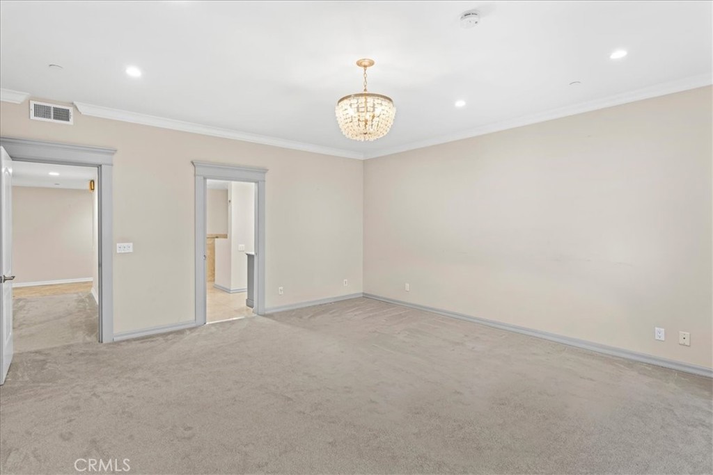 512 Esplanade 103
