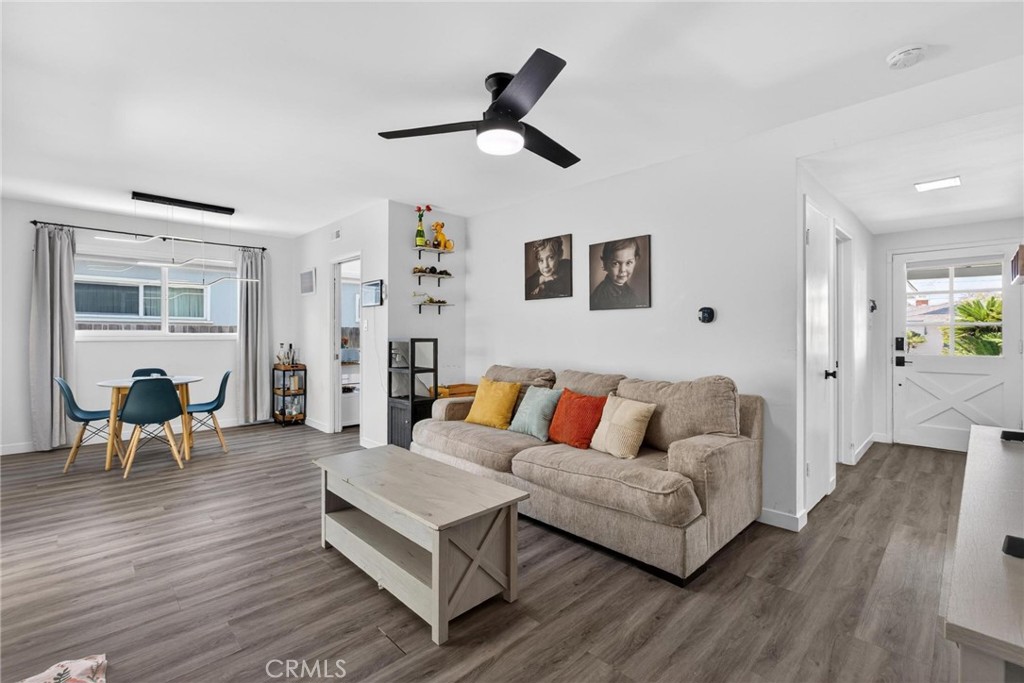 16916 S Catalina