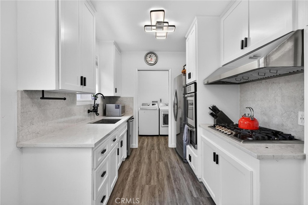 16916 S Catalina