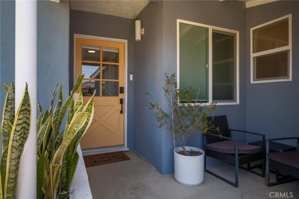 16916 S Catalina