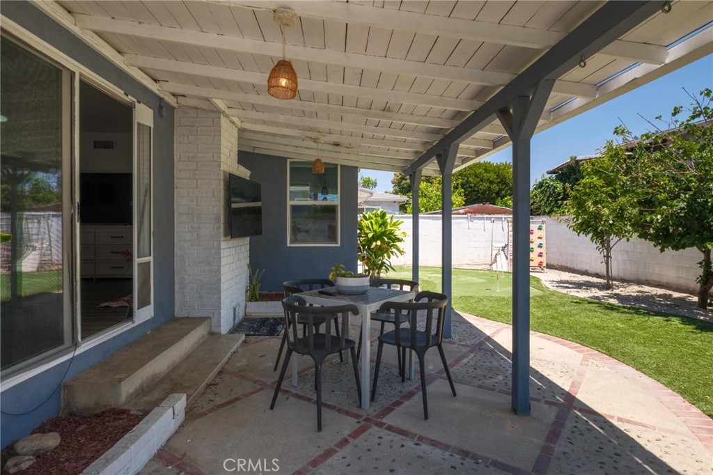 16916 S Catalina