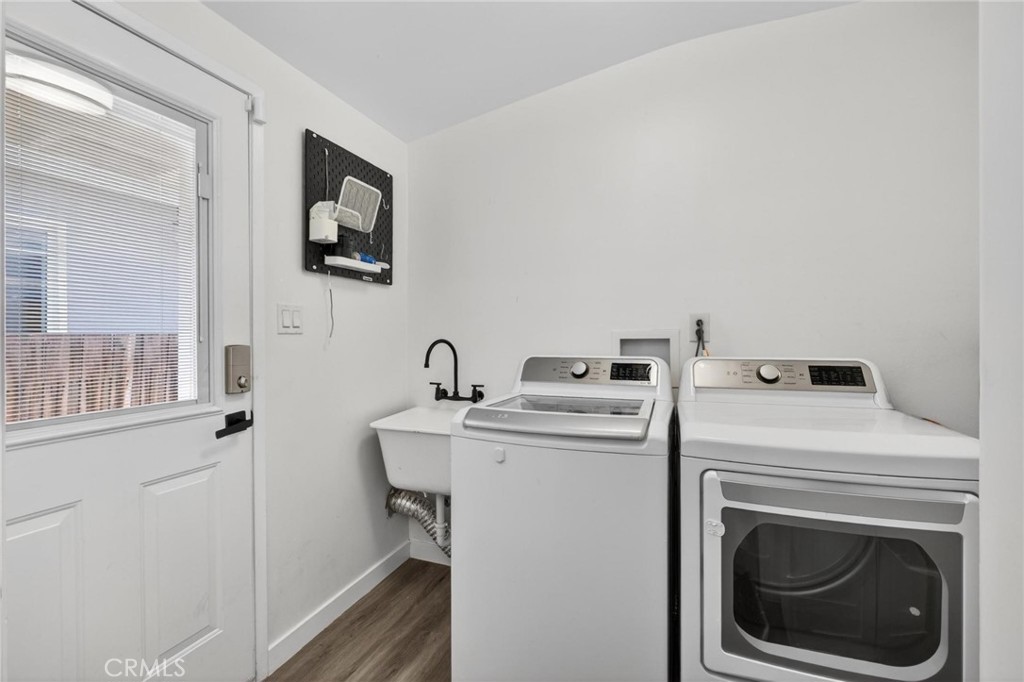 16916 S Catalina