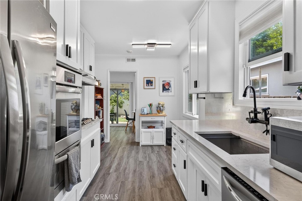 16916 S Catalina