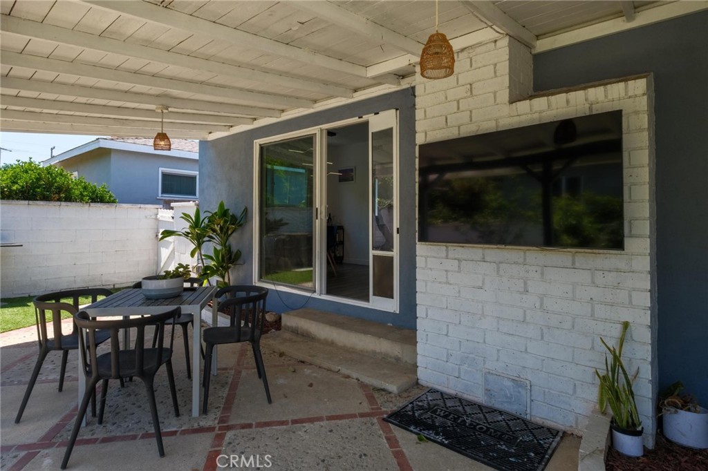 16916 S Catalina