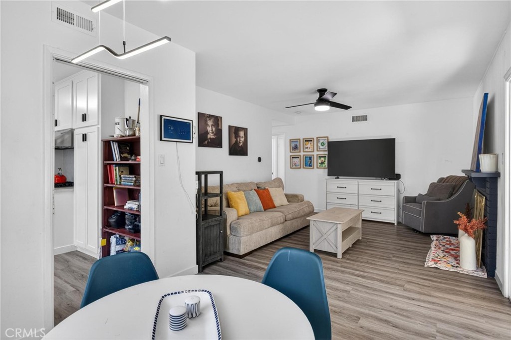 16916 S Catalina