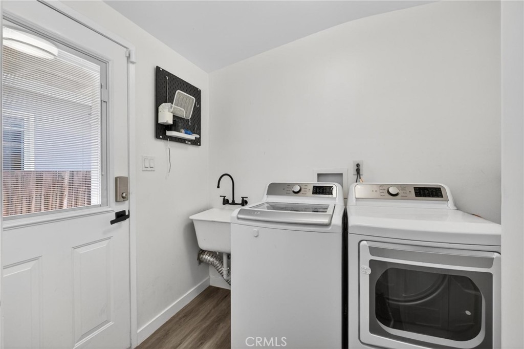16916 S Catalina