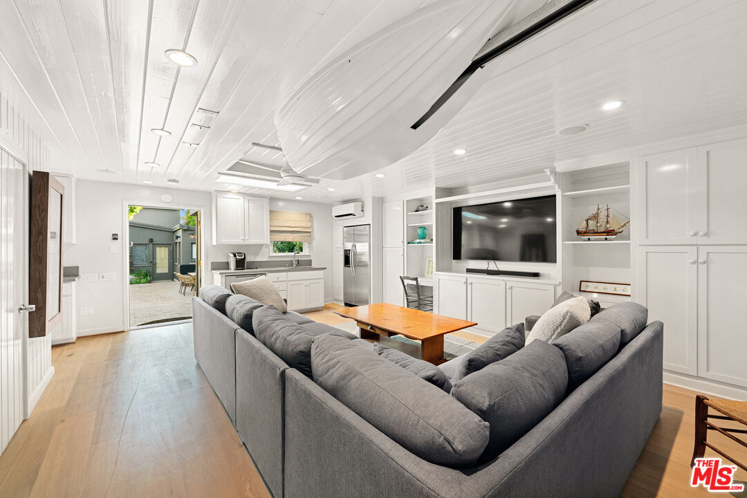 31008 Broad Beach Rd