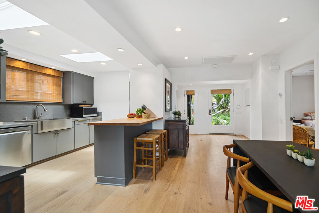 31008 Broad Beach Rd