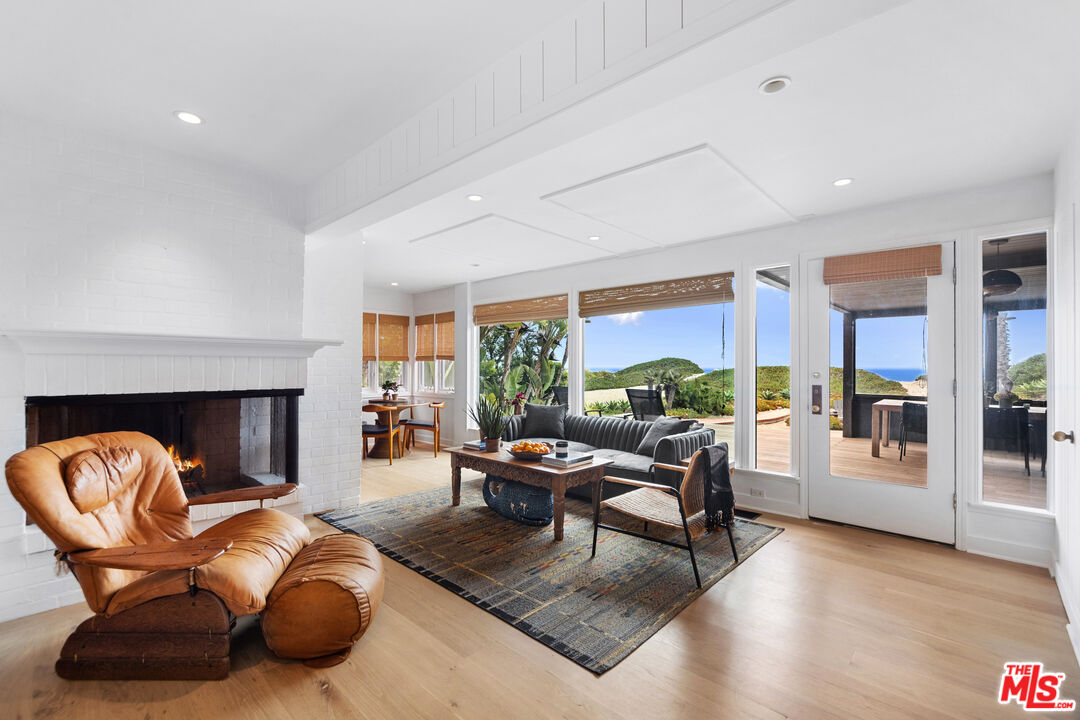 31008 Broad Beach Rd