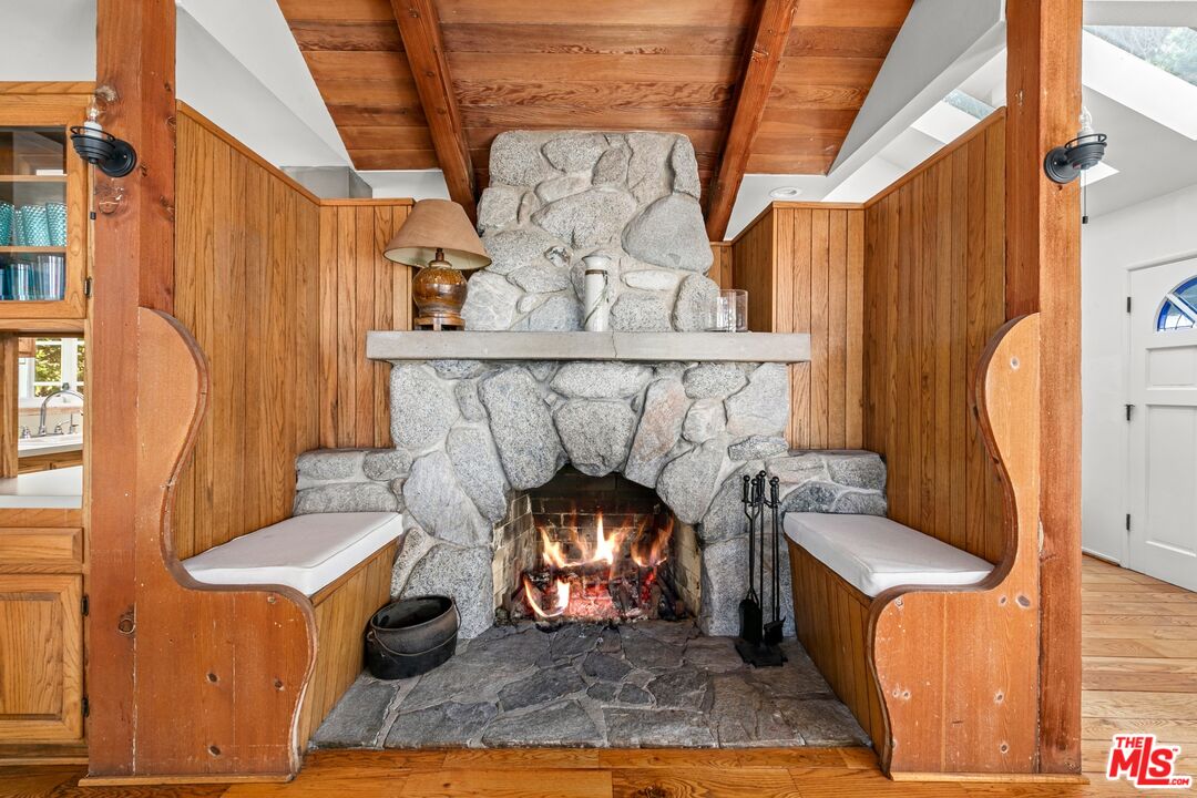 30800 Broad Beach Rd