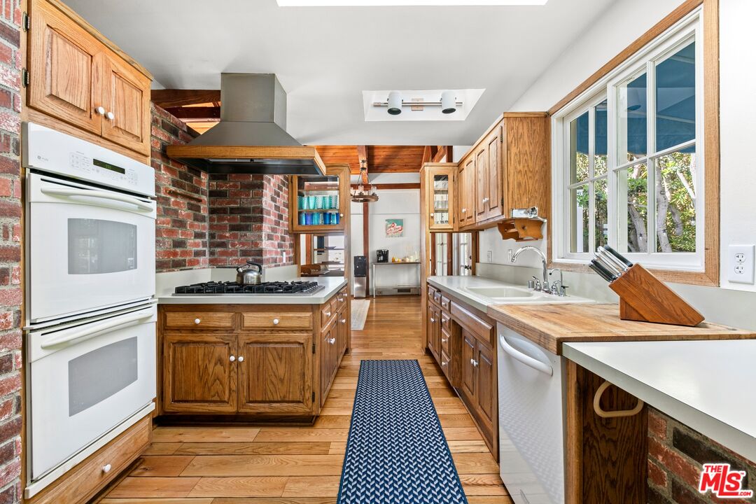 30800 Broad Beach Rd