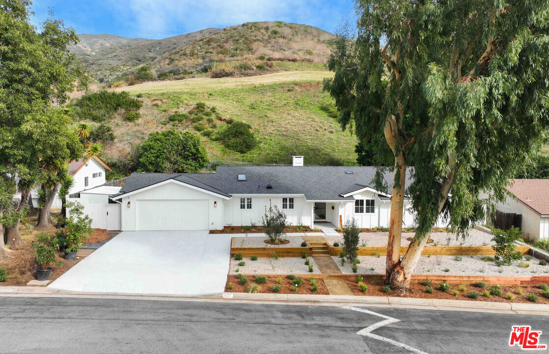 6174 Paseo Canyon Dr