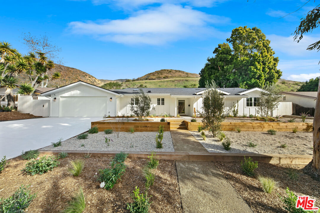 6174 Paseo Canyon Dr