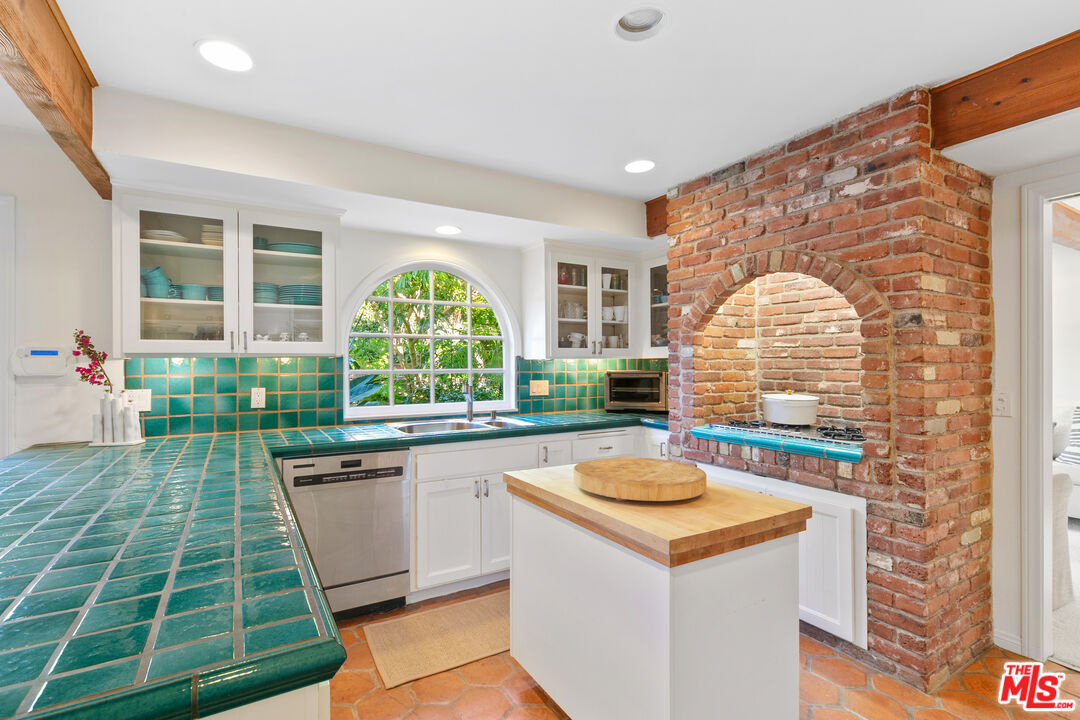 31761 Broad Beach Rd