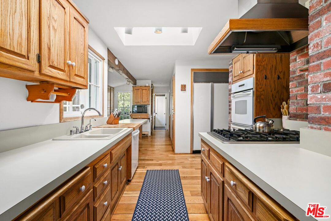 30800 Broad Beach Rd