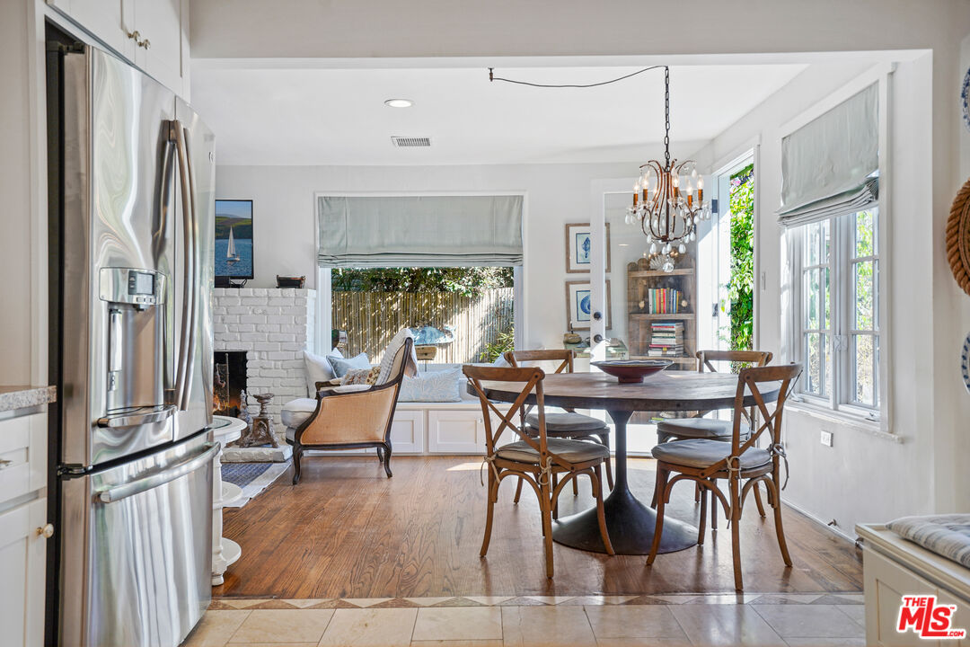 6712 Portshead Rd Unit: Cottage