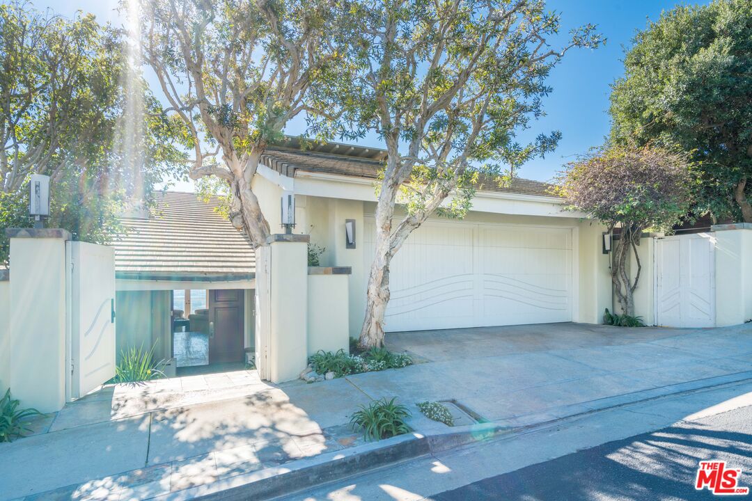31532 Victoria Point Rd