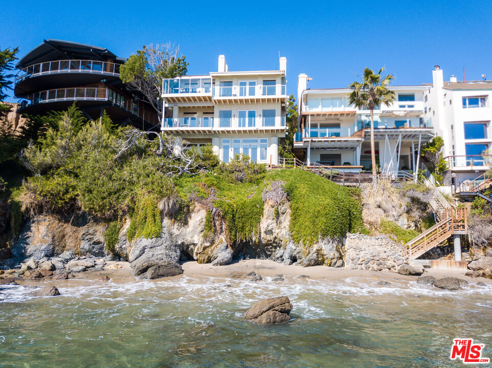31532 Victoria Point Rd