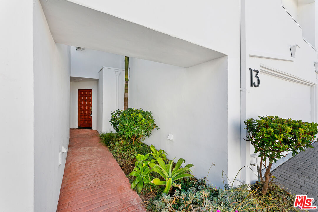 29221 Heathercliff Rd Unit: 13